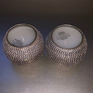 Set of two Victoria candle
